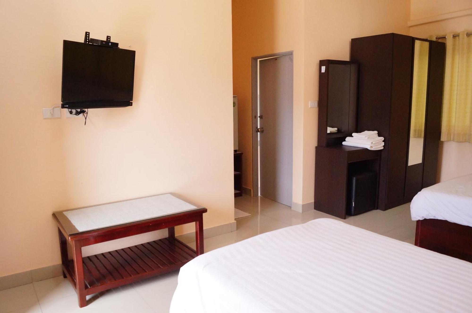 Jirasin Hotel & Apartment Ρανόνγκ Δωμάτιο φωτογραφία