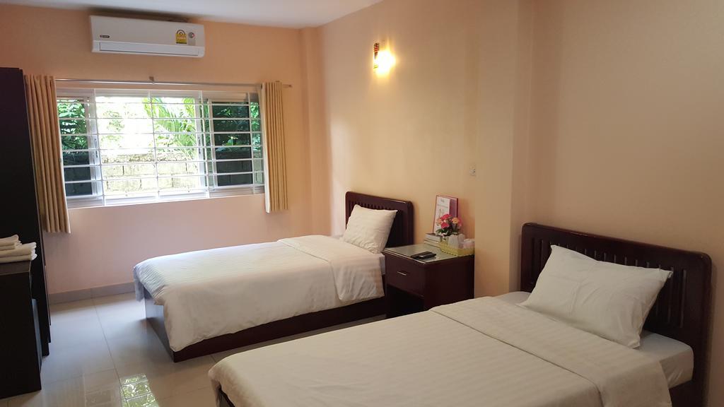 Jirasin Hotel & Apartment Ρανόνγκ Δωμάτιο φωτογραφία