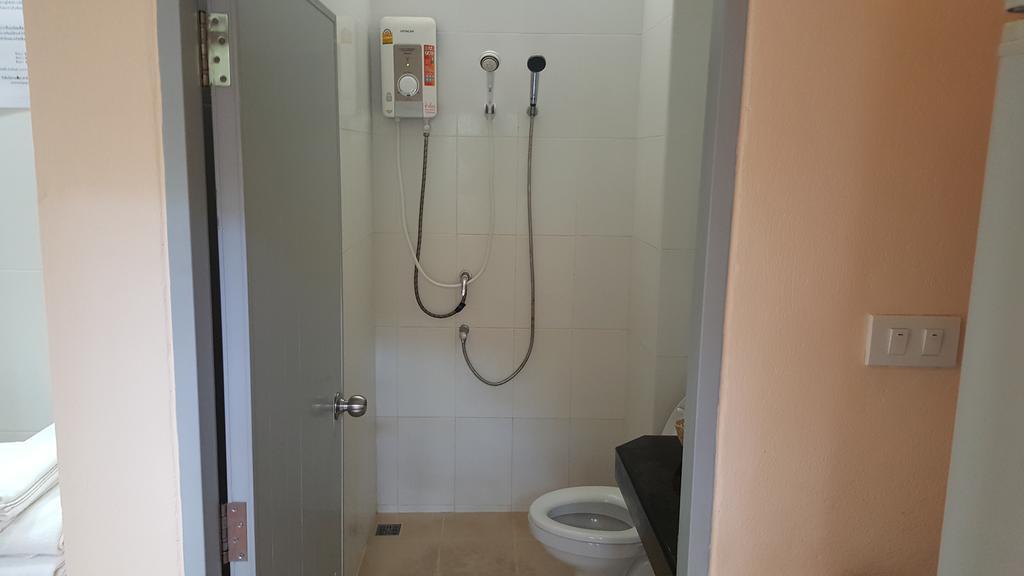 Jirasin Hotel & Apartment Ρανόνγκ Εξωτερικό φωτογραφία