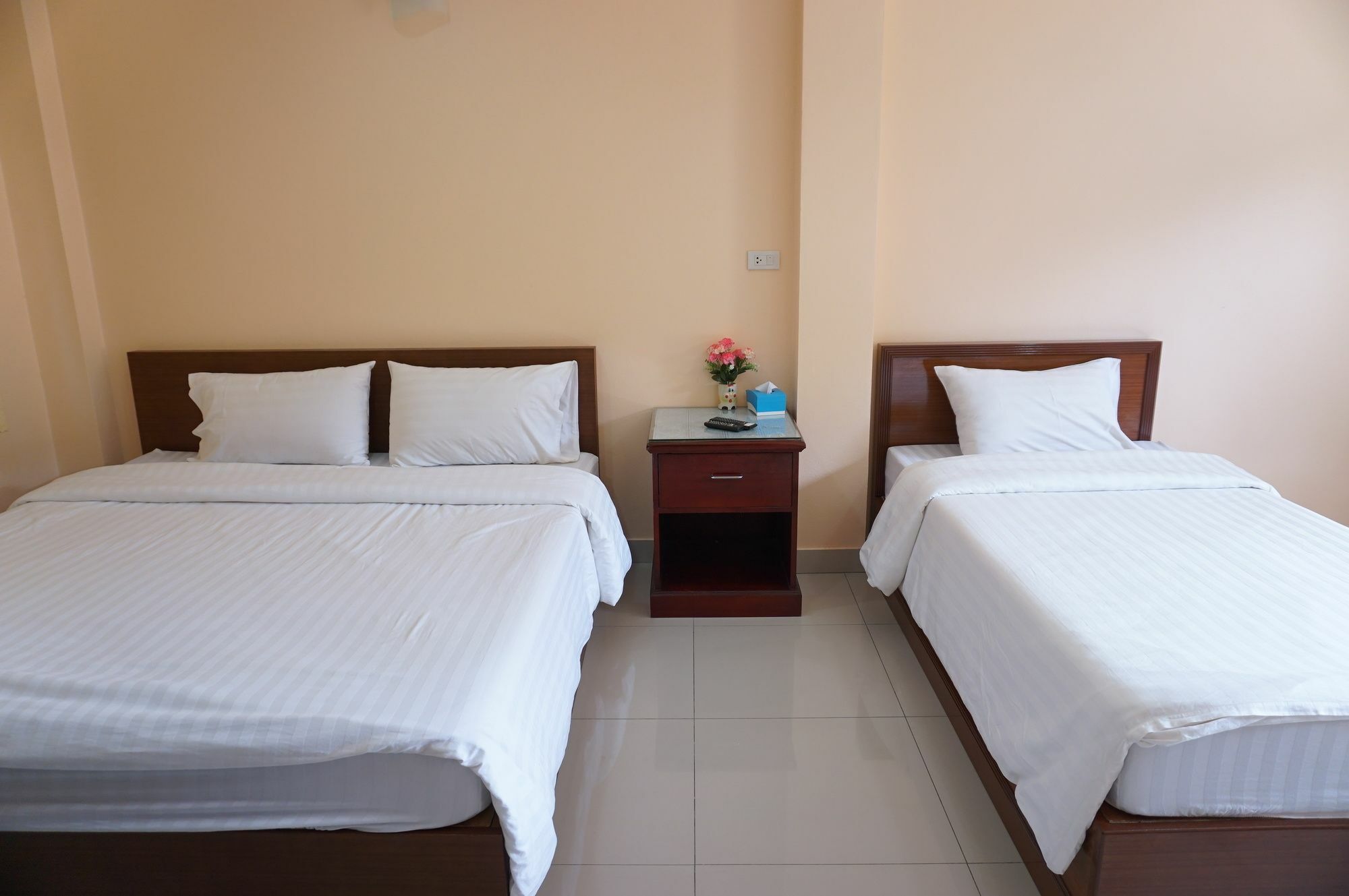 Jirasin Hotel & Apartment Ρανόνγκ Εξωτερικό φωτογραφία
