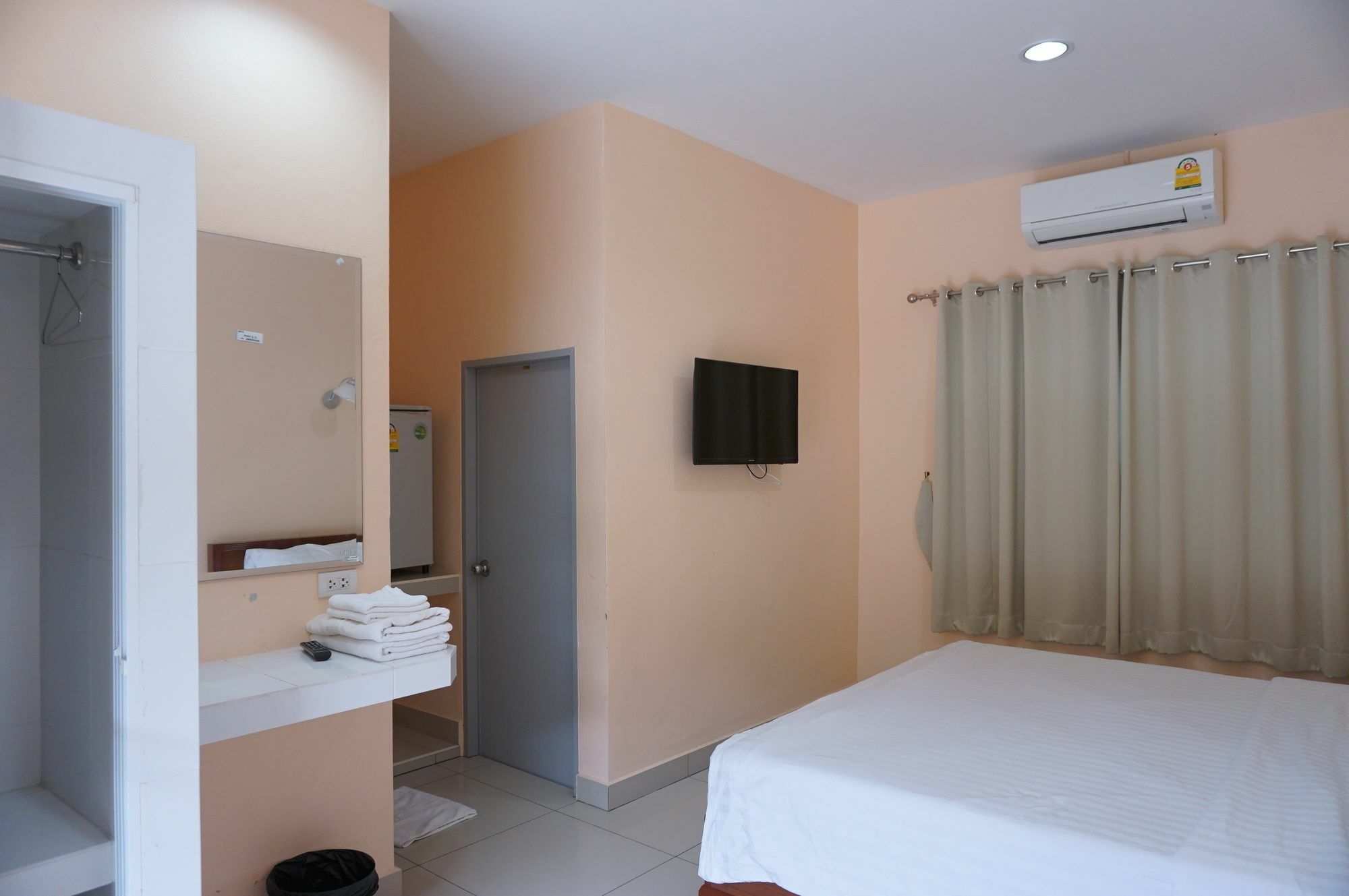 Jirasin Hotel & Apartment Ρανόνγκ Εξωτερικό φωτογραφία