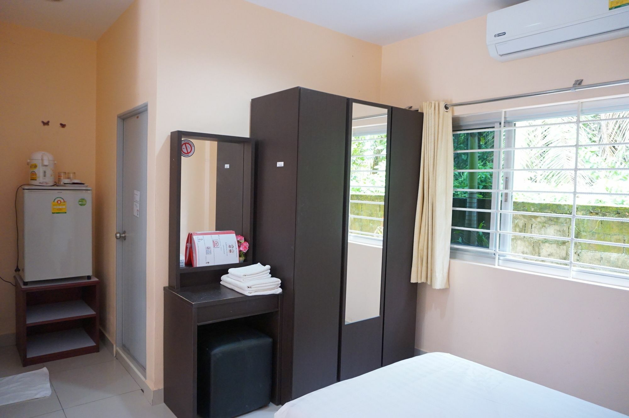 Jirasin Hotel & Apartment Ρανόνγκ Εξωτερικό φωτογραφία